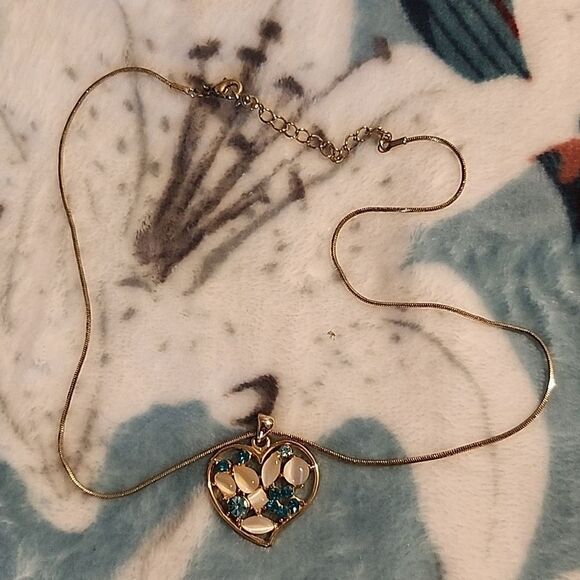 Turquoise Heart Necklace - Picture 3 of 3